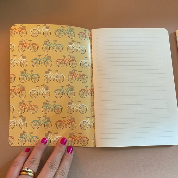 Set of 2 travel themed lined journals - Picture 4 of 8